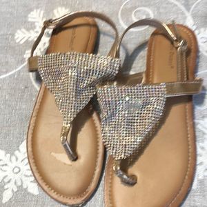 Pierre Dumas pretty crystal front sandals size 10